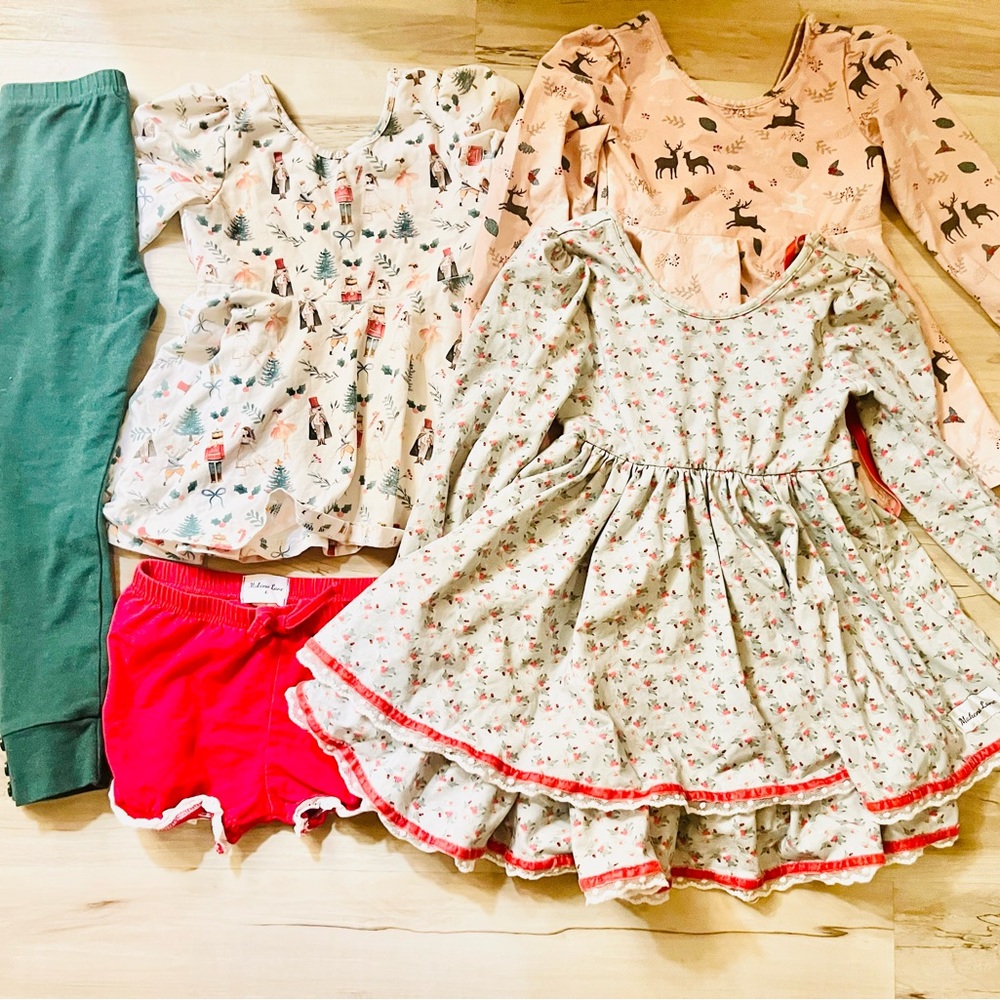 Makena lane holiday Christmas size 6 set